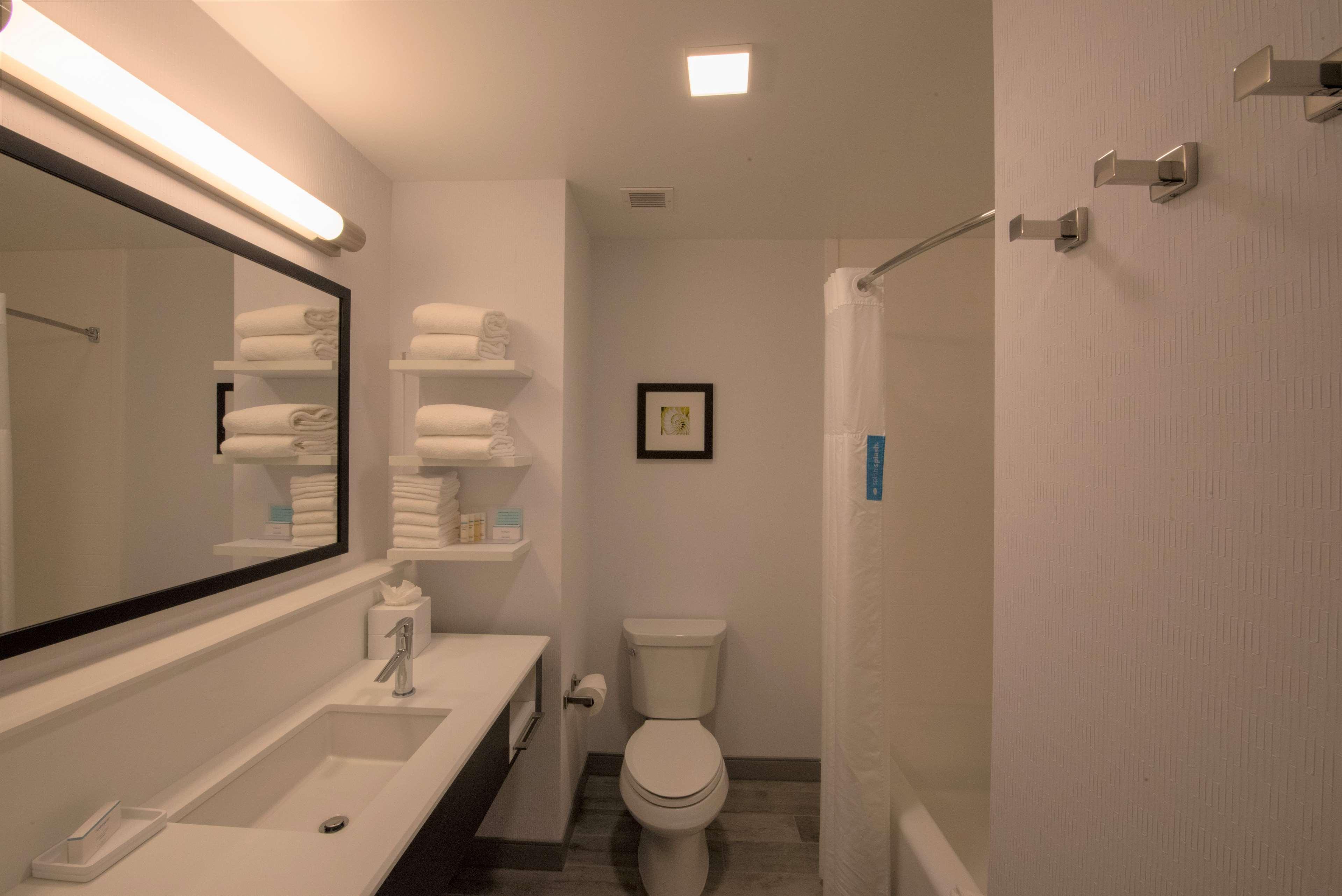 Hampton Inn & Suites Irvine/Orange County Airport Bagian luar foto