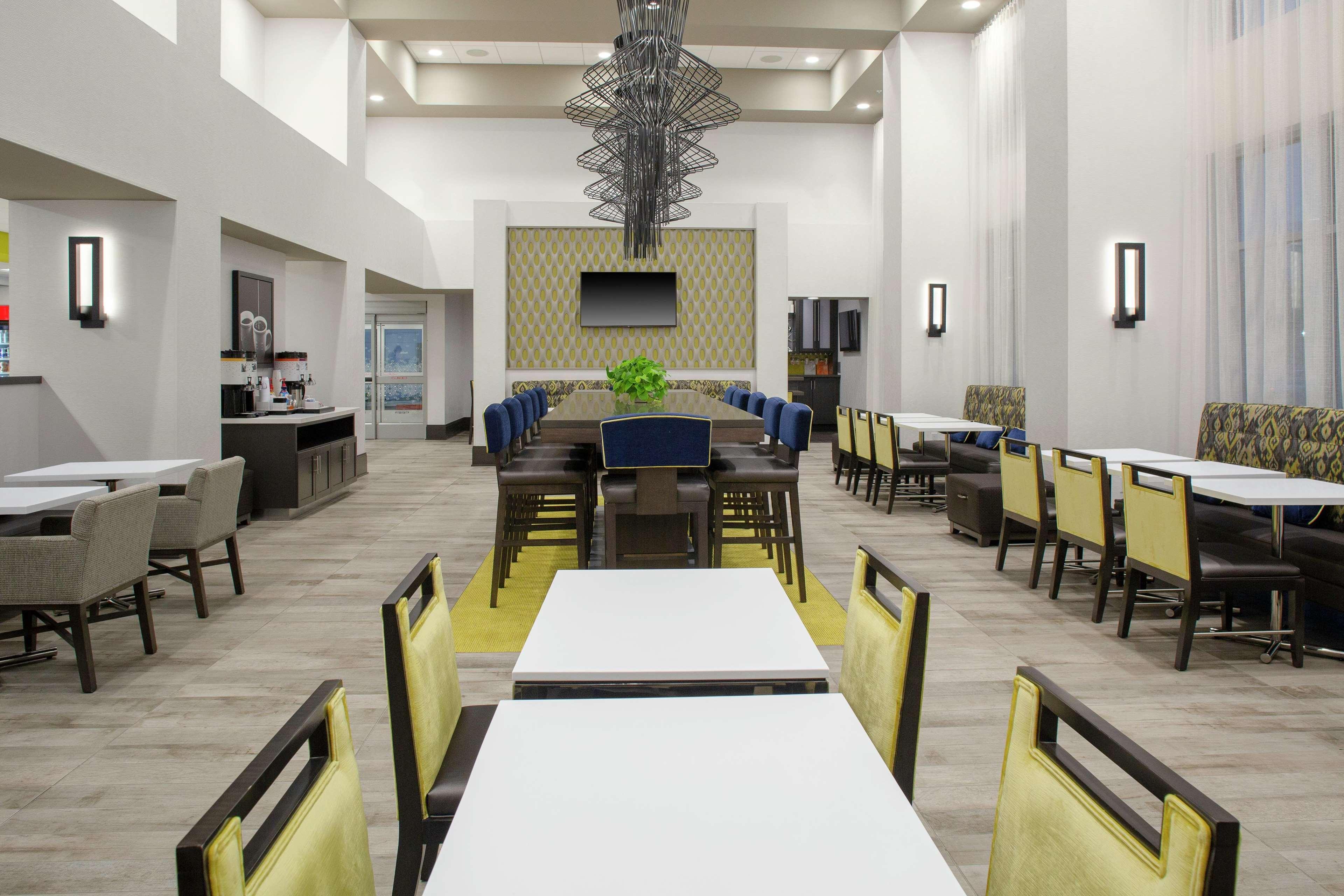 Hampton Inn & Suites Irvine/Orange County Airport Bagian luar foto